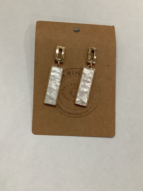 Jewelry - Gold Drop Earrings with White Mother-of-Pearl Inlay